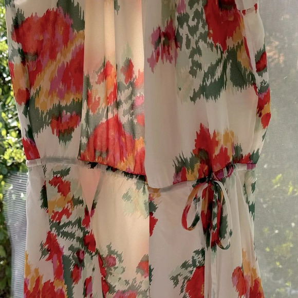 Joie 100% Silk spaghetti strap, halter neckline short dress size small. Flirty. - Picture 10 of 13